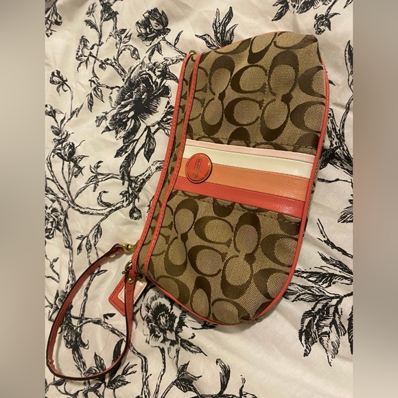 Coach wristlet - Picture 1 of 9